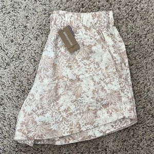 ☀️ NWT Patagonia Shorts